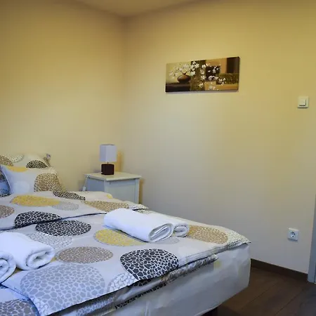 Nador Apartman Appartement *
