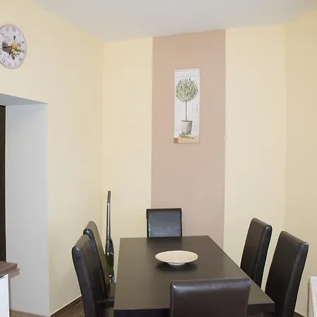 Nador Apartman * Győr
